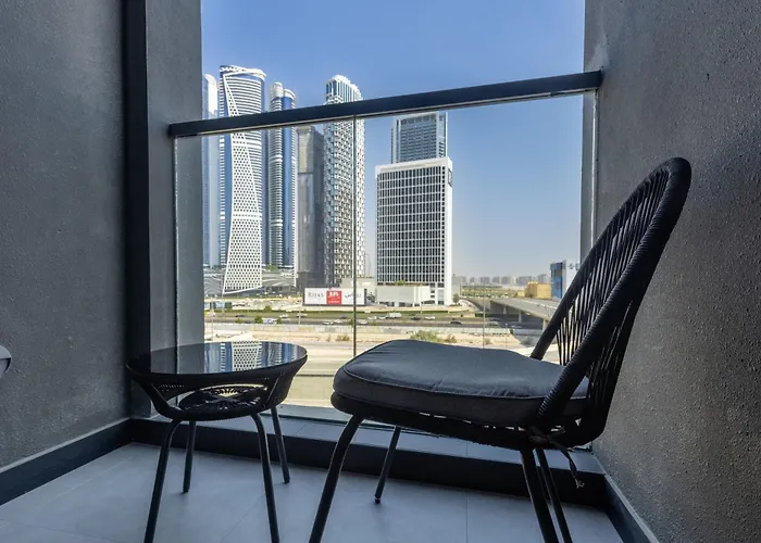 Waves - Elegant Studio Retreat In Dubai Business Bay