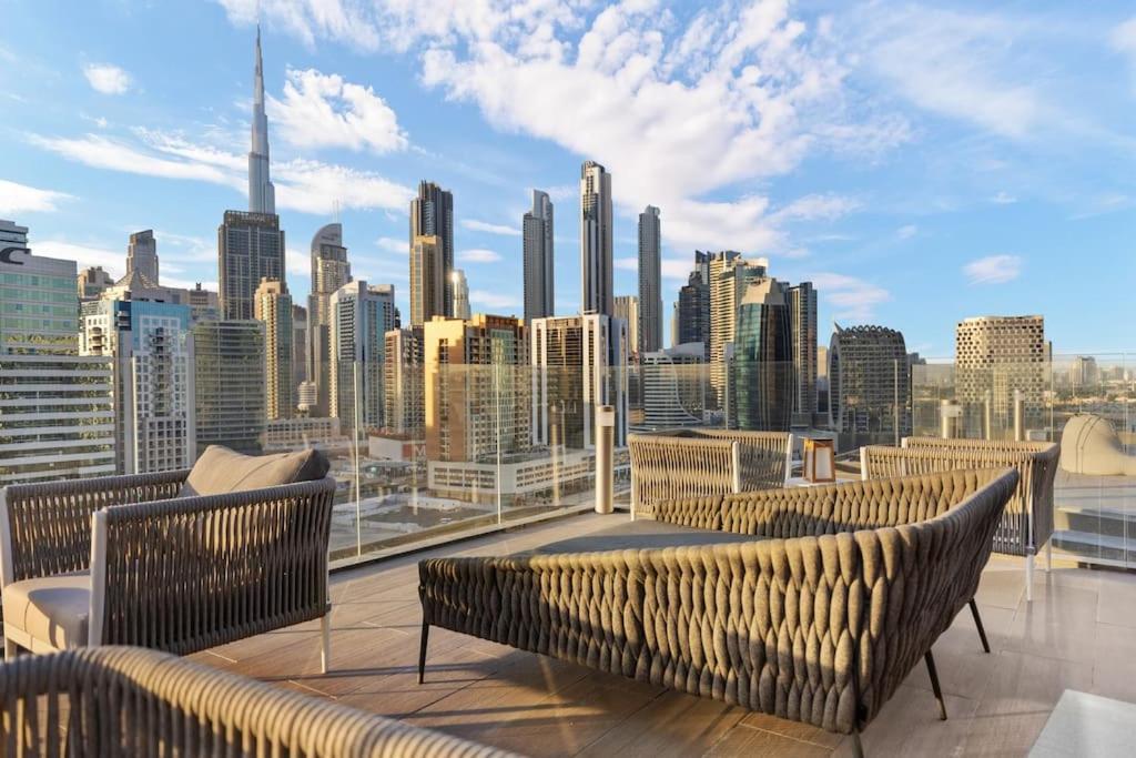 Waves - Elegant Retreat In Business Bay Appartement Dubaï