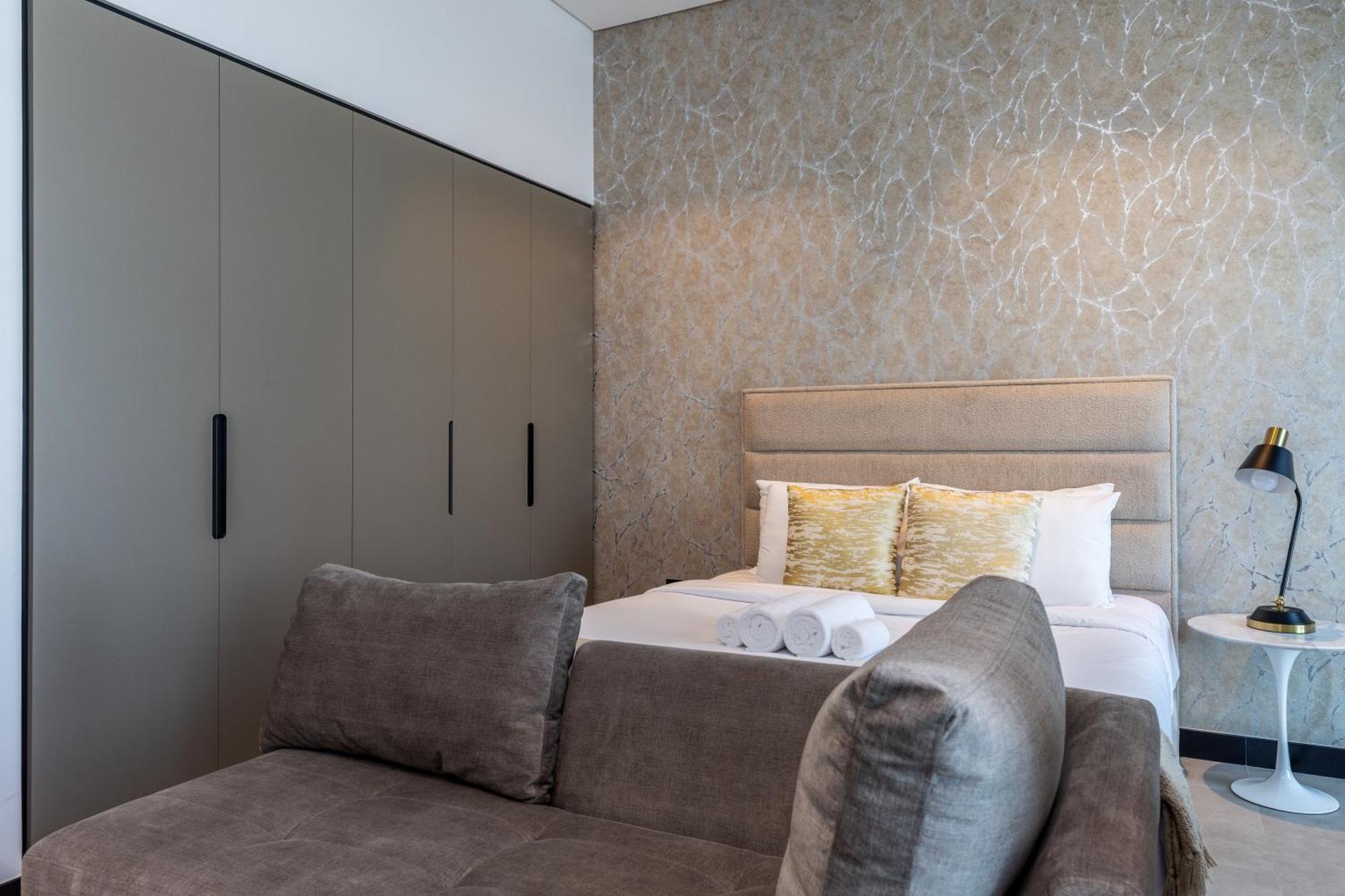 Apartment Waves - Elegant Retreat In Business Bay